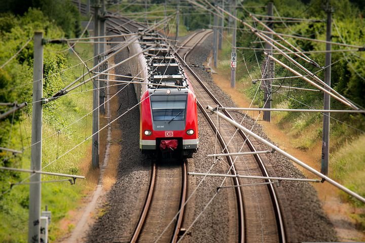 उदयपुर – बड़ी सादड़ी -उदयपुर ट्रेन का इलेक्ट्रिक ट्रेन सेवा के रूप में संचालन